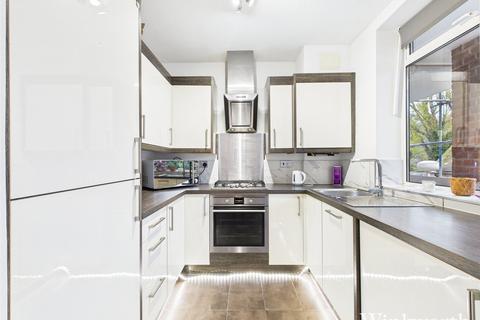 2 bedroom apartment to rent, Greystoke Gardens, London, W5