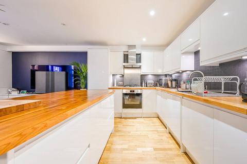 undefined, G City Pavillion, Spitalfields, London, E2