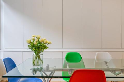 3 bedroom flat for sale, G City Pavillion, Spitalfields, London, E2
