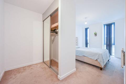 2 bedroom flat for sale, Graciosa Court, Harford Street, Stepney, London, E1