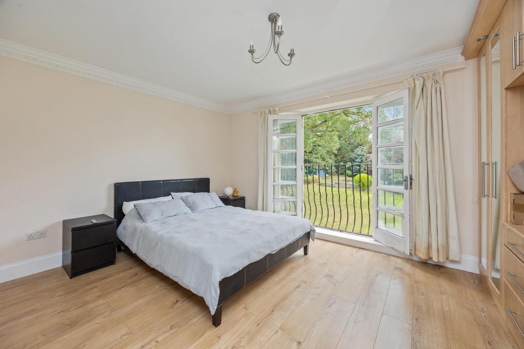 Master bedroom, balcony