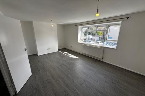 undefined, St Edmunds Road, London N9