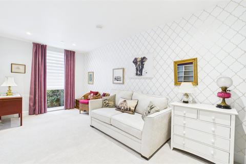 2 bedroom retirement property for sale, Horsell Moor, Woking GU21