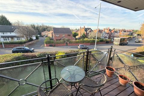 2 bedroom flat for sale, Whitegates, Wilmslow Road