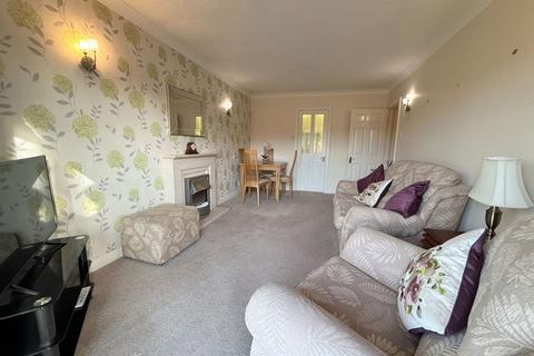 2 bedroom flat for sale, Whitegates, Wilmslow Road