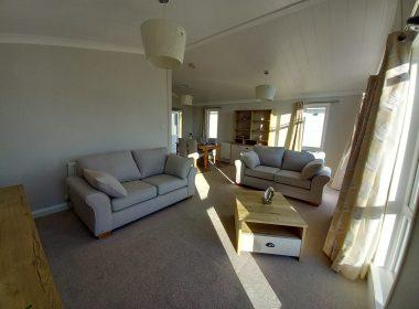 02 Willerby Kingswood Living Scaled R4208m0zxt0hjy