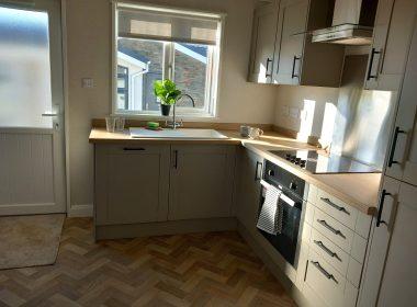 02 Willerby Kingswood Kitchen 2 Scaled R420b656jki
