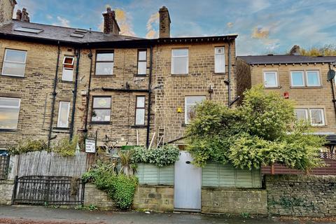 4 bedroom end of terrace house for sale, Main Street, Haworth, Keighley, BD22