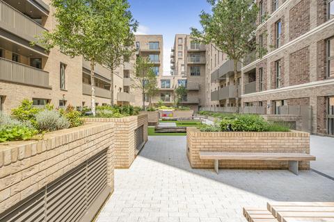 undefined, 12 Gallions Road, Beckton E16