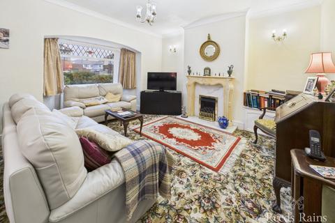 2 bedroom bungalow for sale, Scholes Park Road, North Yorkshire YO12