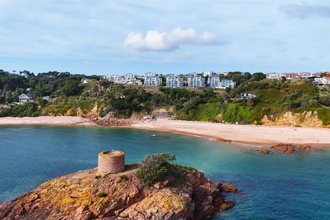 4 bedroom apartment for sale, Three/Four bedroom apartment with stunning sea views