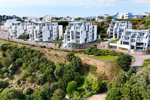 4 bedroom apartment for sale, Three/Four bedroom apartment with stunning sea views