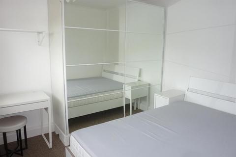 1 bedroom flat to rent, Scott House, Albert Road, Belvedere, Kent, DA17 5LX