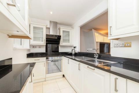 2 bedroom flat to rent, Lambs Conduit Street, London WC1N