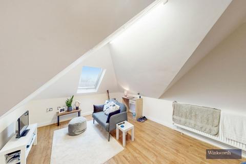 undefined, Queens Way, Hendon NW4