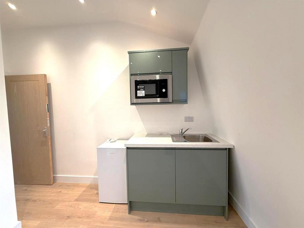Kitchen area - Copy.jpg