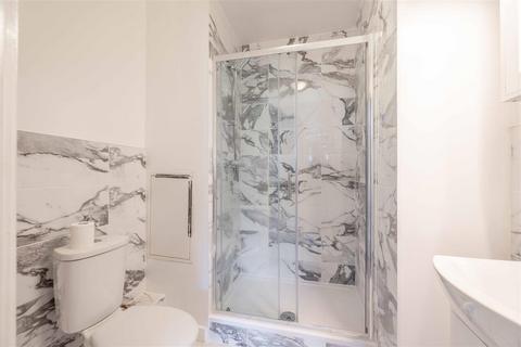 2 bedroom apartment for sale, Aspects Court, Slough