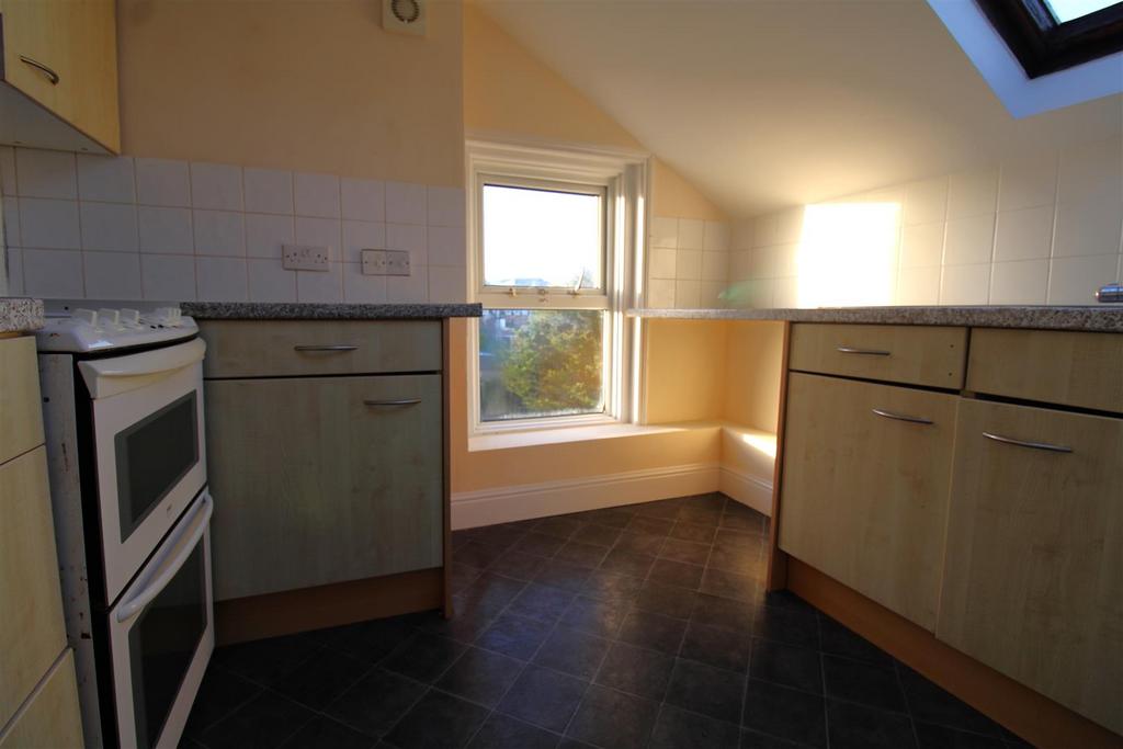 Kitchen1.JPG