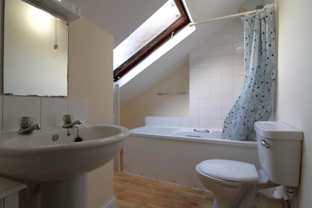 Bathroom.JPG