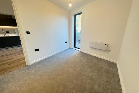 1 bedroom apartment to rent, Springwell Gardens, Whitehall Road, Leeds LS12