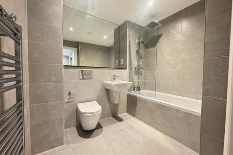 1 bedroom apartment to rent, Springwell Gardens, Whitehall Road, Leeds LS12