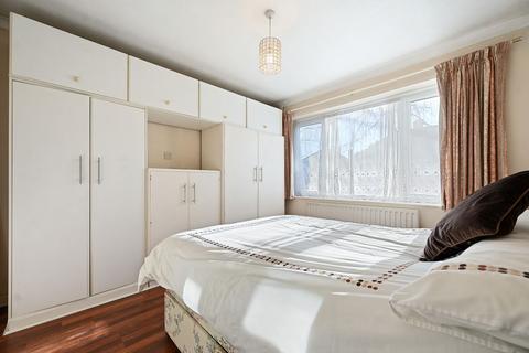 undefined, Wood Rise, Pinner, HA5