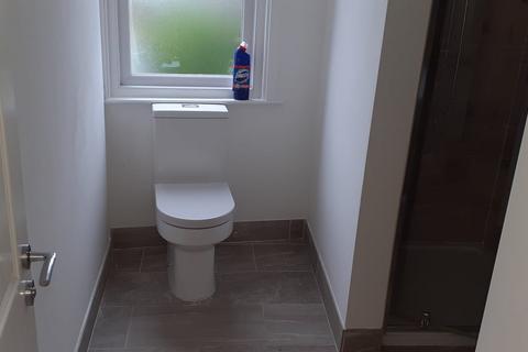 2 bedroom property to rent, London Road, Hurst Green, Etchingham, TN19