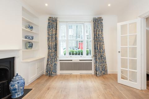 3 bedroom terraced house for sale, Kensington Church Walk, London, W8