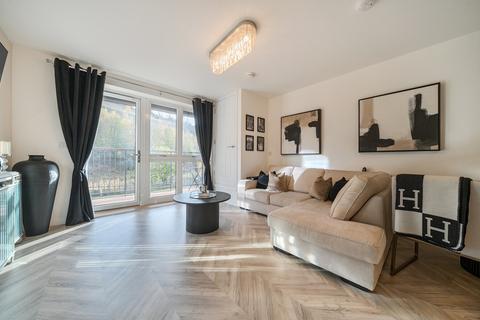 1 bedroom flat for sale, Castle Hill Drive, Ebbsfleet Valley, Swanscombe, DA10
