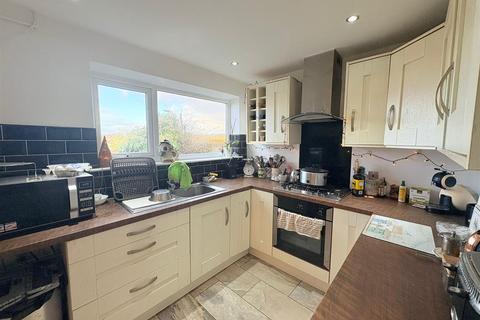3 bedroom semi-detached house for sale, Hawthorn Drive, Stalybridge SK15