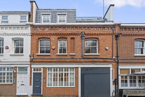 undefined, Adam & Eve Mews, London, W8