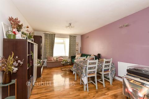 1 bedroom ground floor flat for sale, Levett Road, Leatherhead KT22