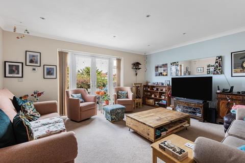 4 bedroom detached bungalow for sale, Byng Drive, Potters Bar, EN6