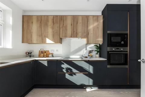 undefined, 18 Haling Park Road, South Croydon CR2