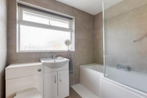 undefined, Forge Avenue, Calverton NG14