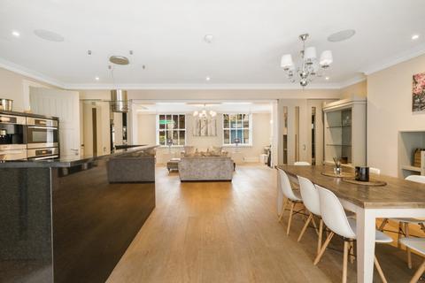 3 bedroom apartment for sale, Wellington Road, London, NW8