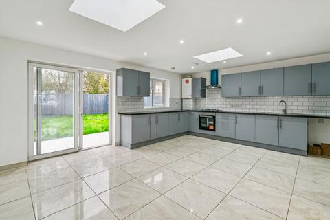 undefined, Roseheath Road, Hounslow TW4