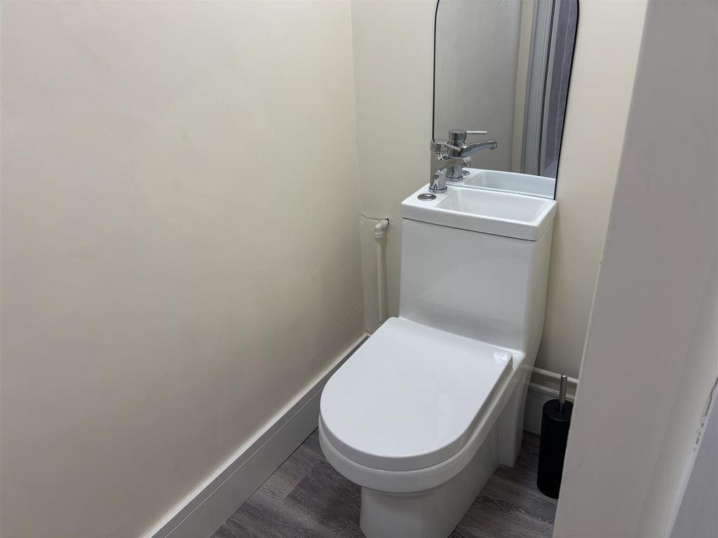 Downstairs shower room