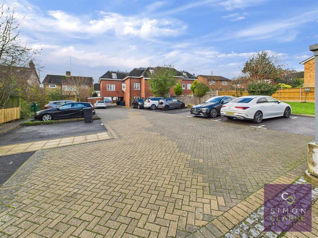 CAM05425 G0-PR0075-STILL028.jpg