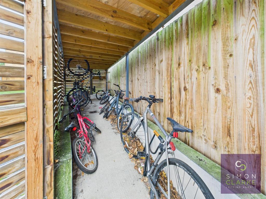 CAM05425 G0-PR0075-STILL023.jpg