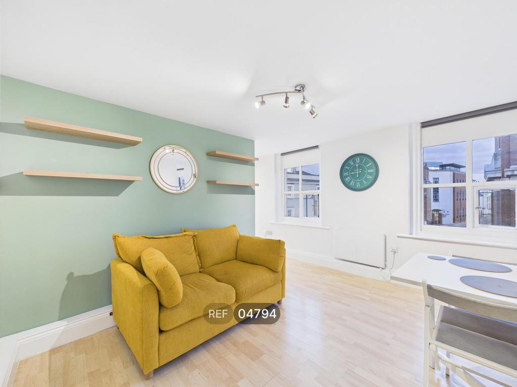 Apartment in Nottingham, Hockley, The Park - View 2