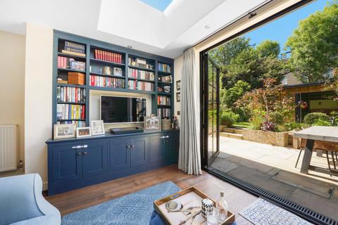 3 bedroom flat for sale, Brondesbury Villas, london, NW6