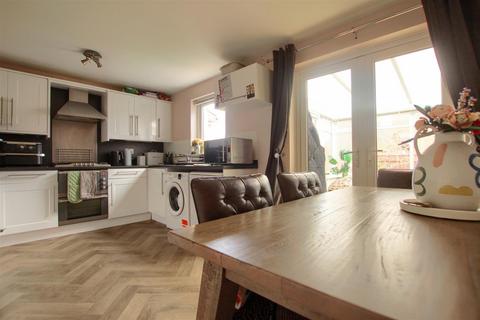 3 bedroom semi-detached house for sale, Henshaw Drive, Ingleby Barwick