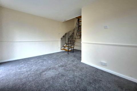 1 bedroom terraced house to rent, Manorfield, Singleton, TN23 5YP