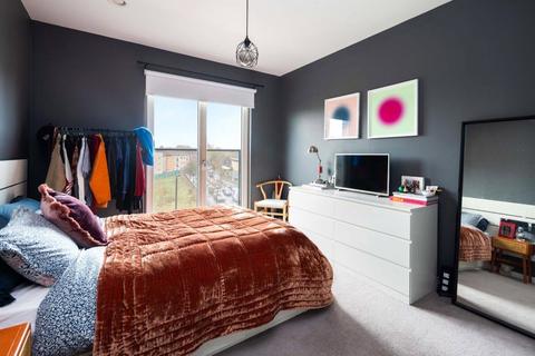 2 bedroom flat for sale, Wintergreen Court, Homerton High Street, London, E9