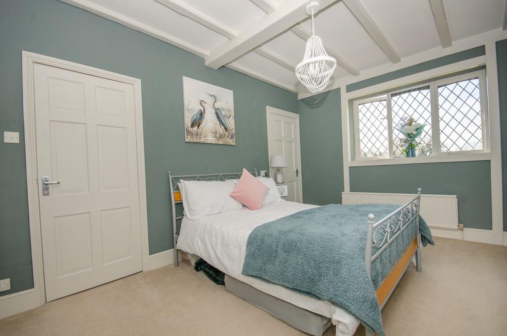 Bedroom one pic 2.jpg