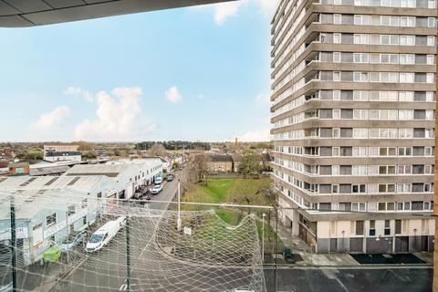2 bedroom apartment for sale, Hampden Road, Kingston-upon-Thames, London, KT1