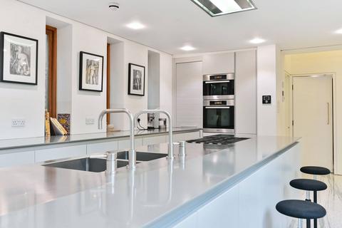 5 bedroom semi-detached house for sale, Barry Road, East Dulwich, London, SE22