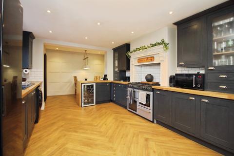 4 bedroom semi-detached house for sale, Church Hill Road, Thurmaston, LE4