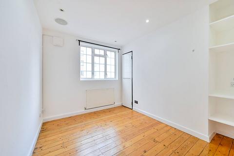 undefined, Uxbridge Road, Ealing Broadway, London, W5
